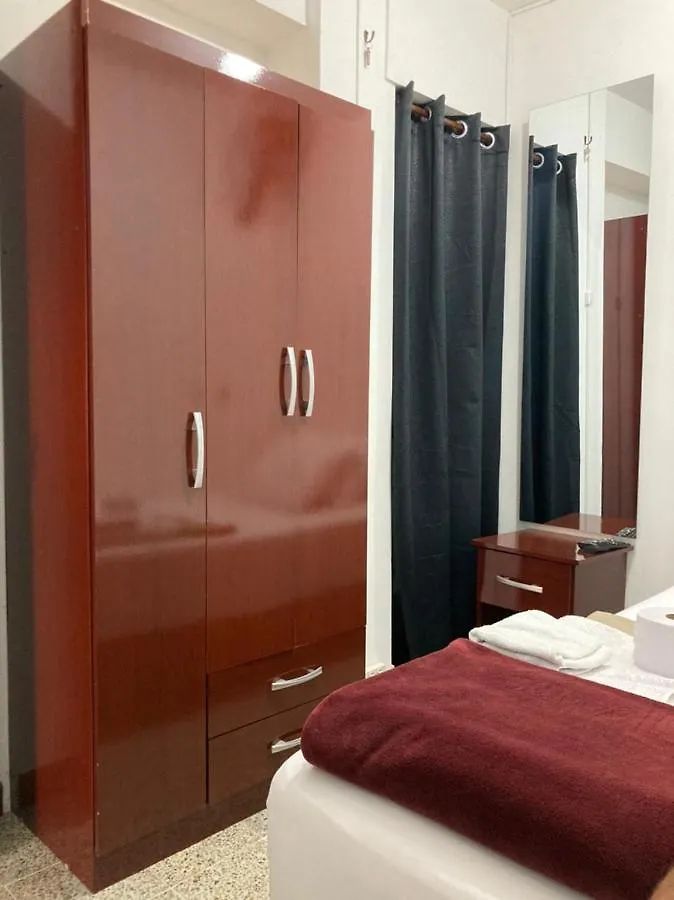 Homestay Roomies House By Rincon Medellin Colombia